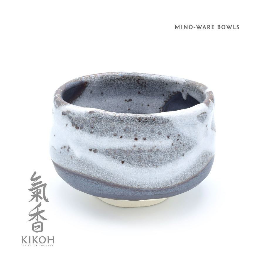 Snow Mino-Ware Bowl